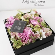 フラワーボックス　￥6,980（税込）　※□16,7㎝